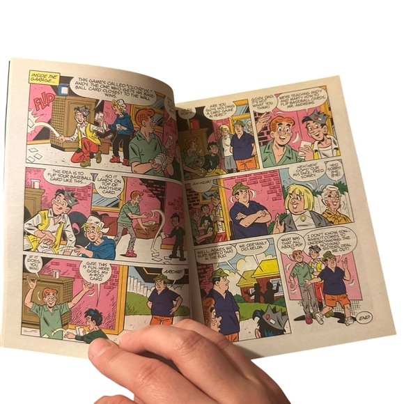 Archie's Double Digest Comic Book Set - Picture 10 of 10